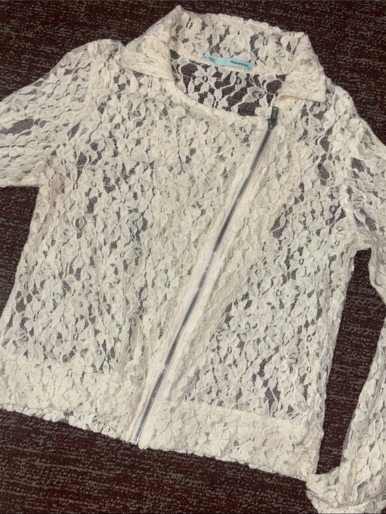 Maurices Jackets & Blazers - Cream lace moto jacket asymmetrical zipper collared long sleeve dainty jacket L